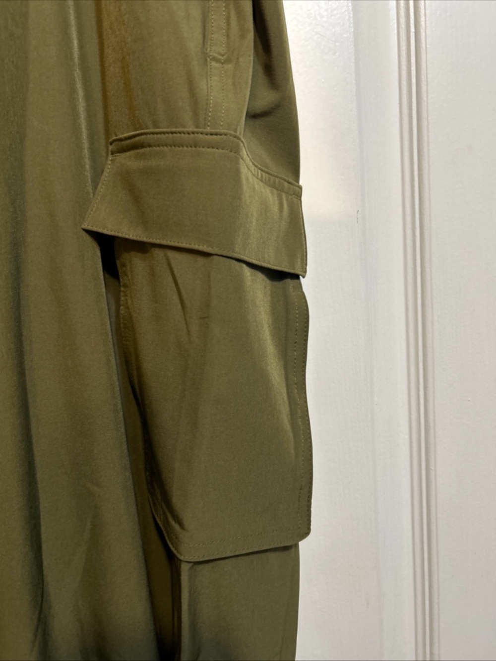 NWT w/FLAW Old Navy Women’s StretchTech Drawstring Wide-Leg Pants Olive Size XL - Picture 5 of 15